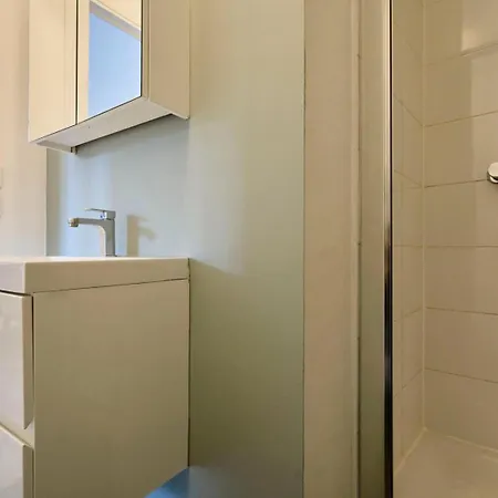 Equipe, Proche Gares Apartament